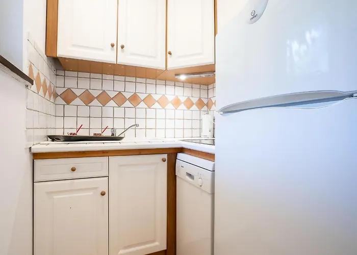 Champraz-17 By Interhome Daire Chamonix